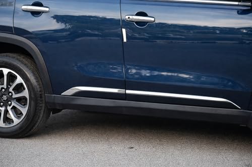 Automaze side door beading set in black and chrome finish for Grand Vitara 2022+ models.